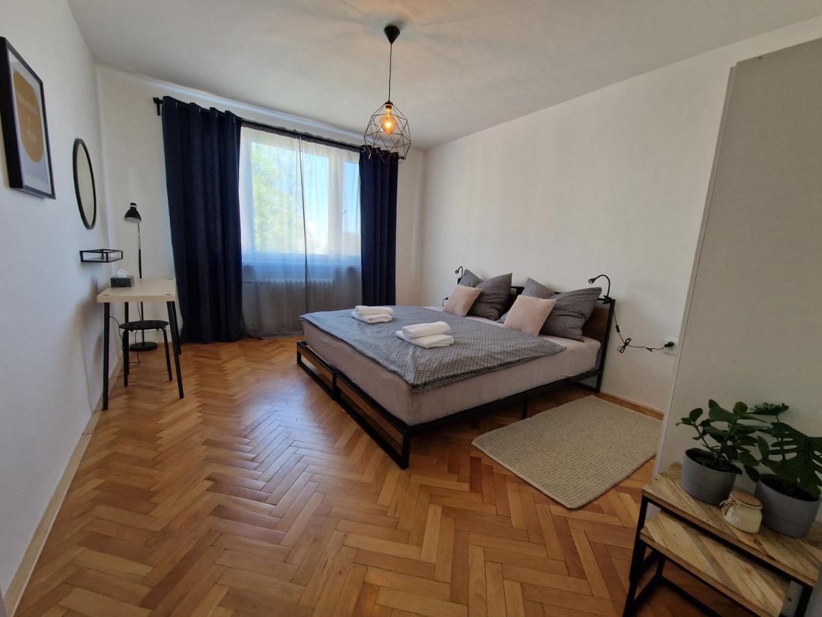 Pelclova Apartment Ostrava Exterior photo